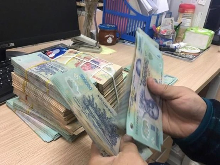 Mức lương cơ sở đối với cán bộ, công chức tăng thêm 7,38% từ ngày 1-7