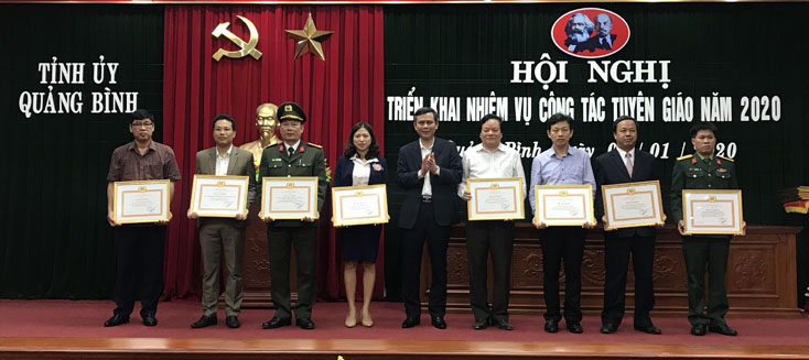 Xử lý kịp thời những vấn đề nảy sinh trong quá trình chuẩn bị đại hội Đảng các cấp