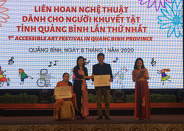 Liên hoan nghệ thuật dành cho người khuyết tật tỉnh Quảng Bình lần thứ nhất