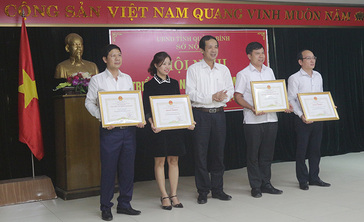 Bảo đảm lộ trình sắp xếp các đơn vị hành chính, đơn vị công lập