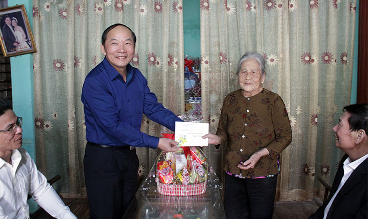 Lãnh đạo tỉnh thăm, chúc Tết tại các đơn vị, địa phương trong tỉnh