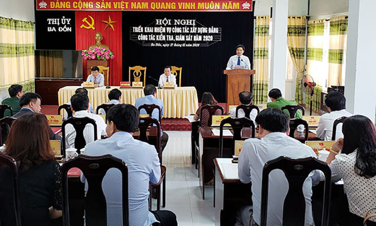Thị uỷ Ba Đồn: Triển khai công tác xây dựng Đảng và kiểm tra, giám sát năm 2020