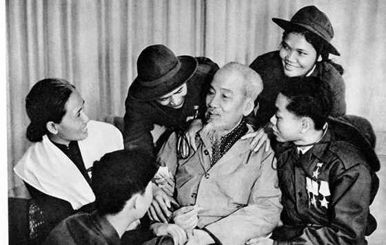 Xuân về nhớ Bác