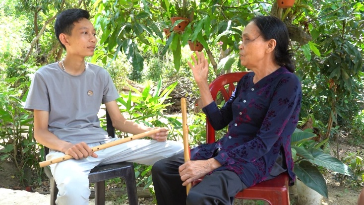 Đẹp hơn tiếng hát
