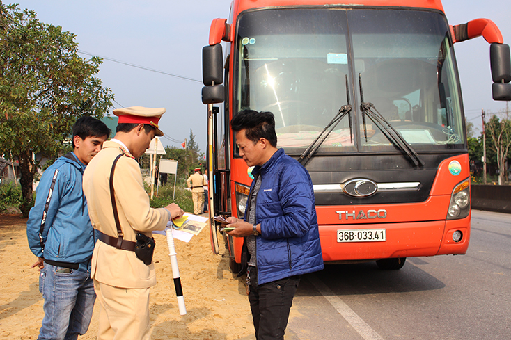 Tăng cường kiểm soát xe khách sau Tết Nguyên đán Canh tý 2020
