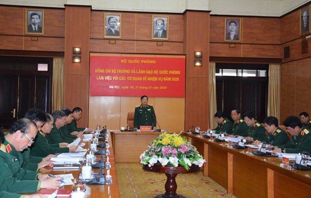Bộ trưởng Bộ Quốc phòng làm việc với Tổng cục Chính trị