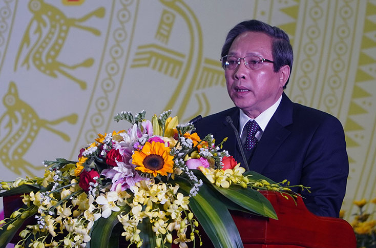 Vững tin dưới cờ Đảng quang vinh, quyết tâm xây dựng Quảng Bình phát triển nhanh và bền vững *
