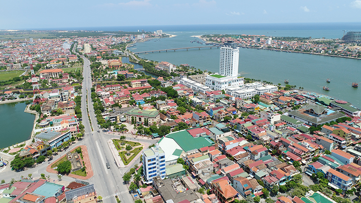 Vững tin tiến bước dưới cờ Đảng, Quảng Bình quyết tâm xây dựng quê hương ngày càng phát triển
