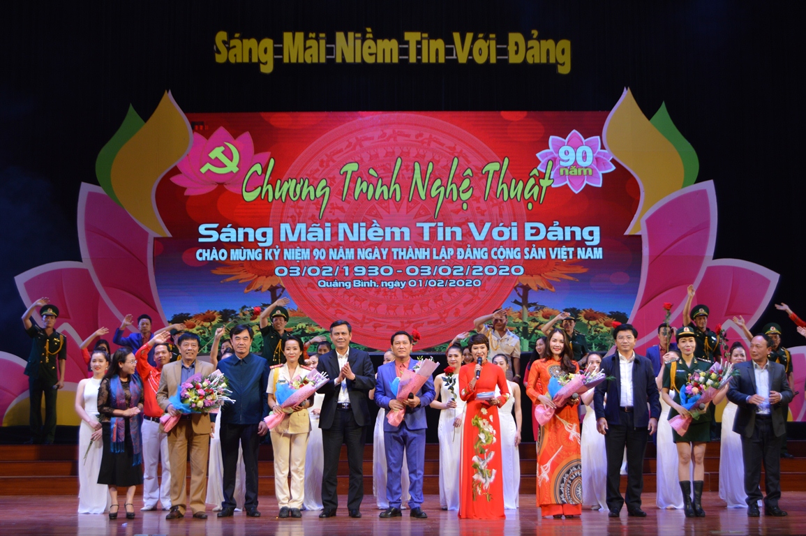 Chương trình nghệ thuật "Sáng mãi niềm tin với Đảng"