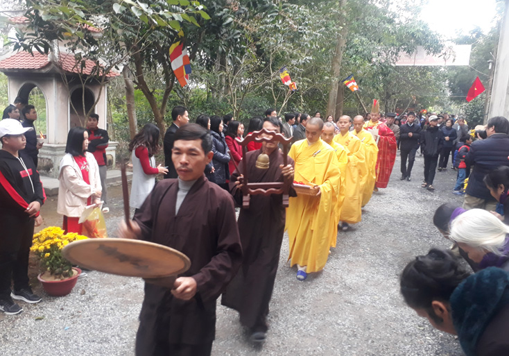 Hơn 50 nghìn lượt du khách đến chùa Kim Phong - núi Thần Đinh đầu năm mới