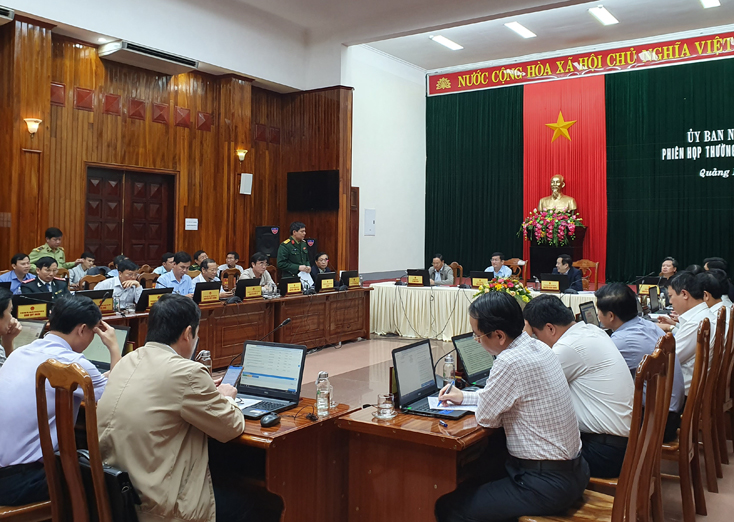 UBND tỉnh: Tổ chức phiên họp thường kỳ tháng 1 năm 2020