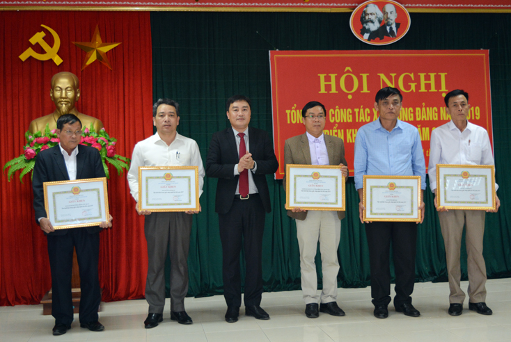 Huyện ủy Bố Trạch: Triển khai công tác xây dựng Đảng năm 2020