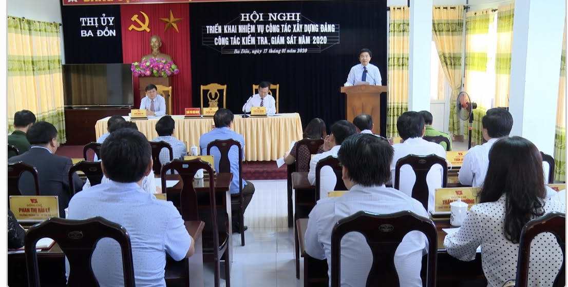 Chăm lo xây dựng Đảng trên các mặt chính trị, tư tưởng và tổ chức