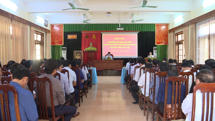 Lệ Thủy: Nhiều ý kiến tâm huyết cho dự thảo báo cáo Đại hội Đảng bộ huyện