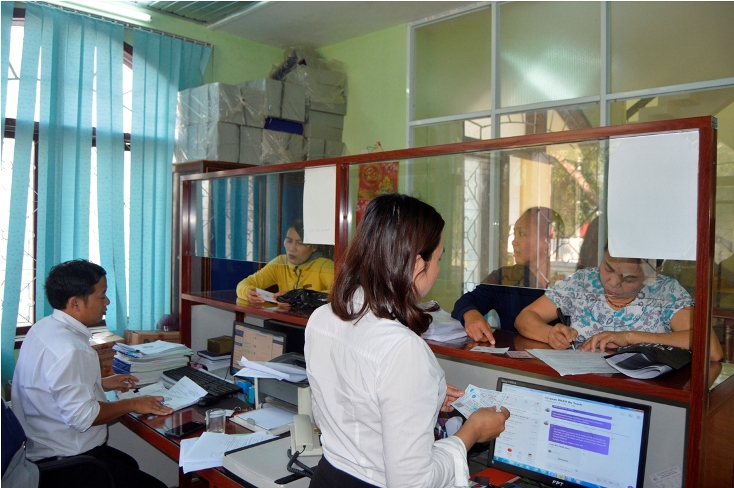 Xây dựng nền hành chính phục vụ