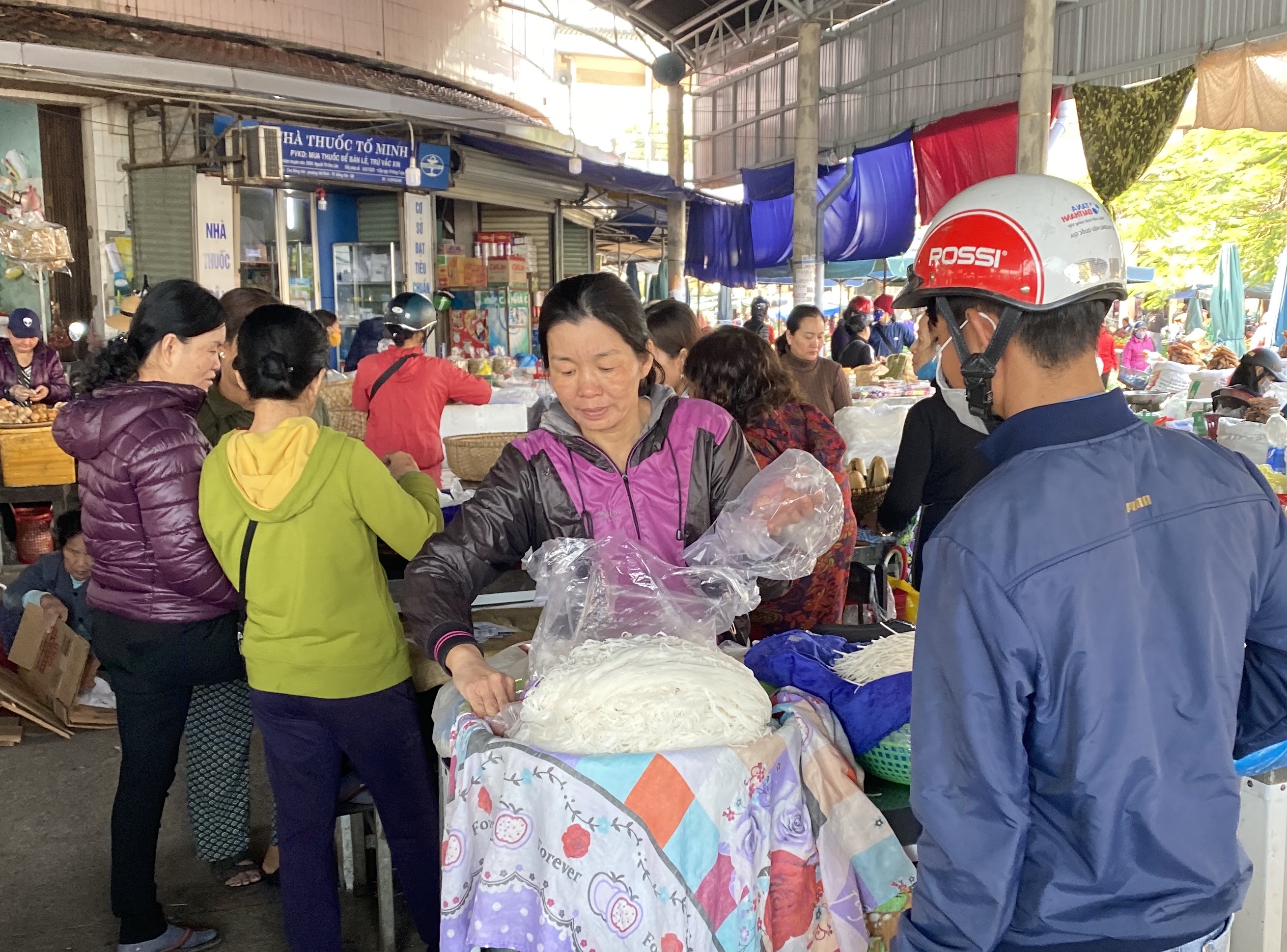Người dân không nên chủ quan
