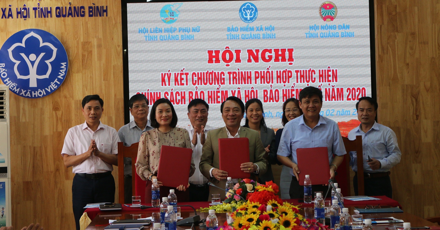 Ký kết chương trình phối hợp công tác BHXH, BHYT năm 2020