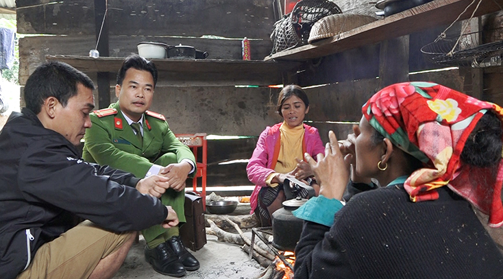Khi Công an chính quy về xã