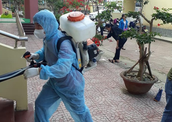 Lệ Thủy: Hai cán bộ xã tự cách ly tại nhà do tiếp xúc với người trở về từ vùng dịch Covid-19