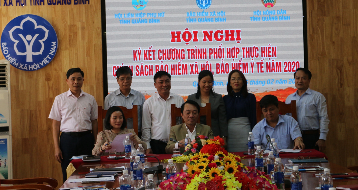 Mô hình "Nông dân tham gia BHXH tự nguyện, BHYT toàn dân"