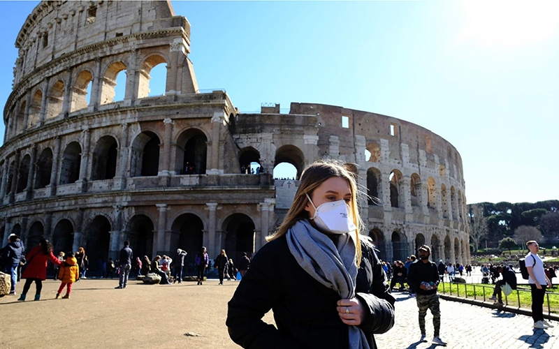 Tạm dừng miễn thị thực đối với công dân Italy