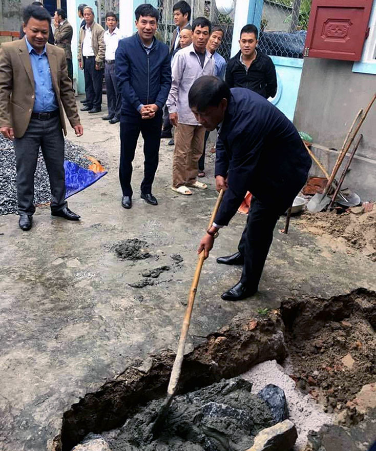 Khởi công xây dựng nhà đại đoàn kết cho hộ nghèo