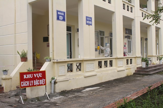 Đình chỉ các cơ sở y tế không thực hiện nghiêm quy định phòng dịch