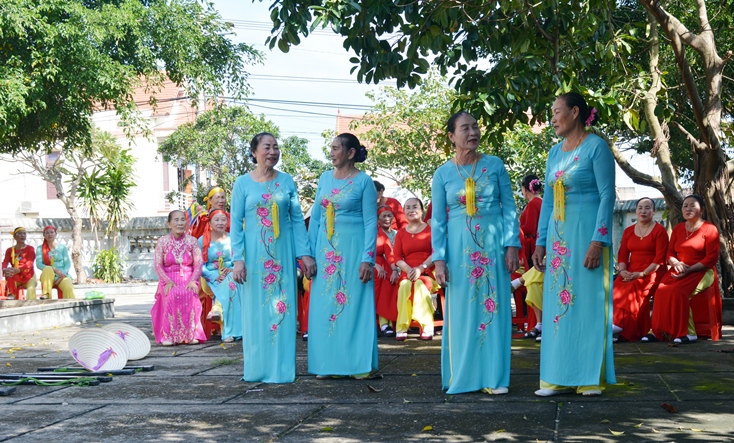 Khơi dậy tình yêu quê hương trong mỗi làn điệu dân ca