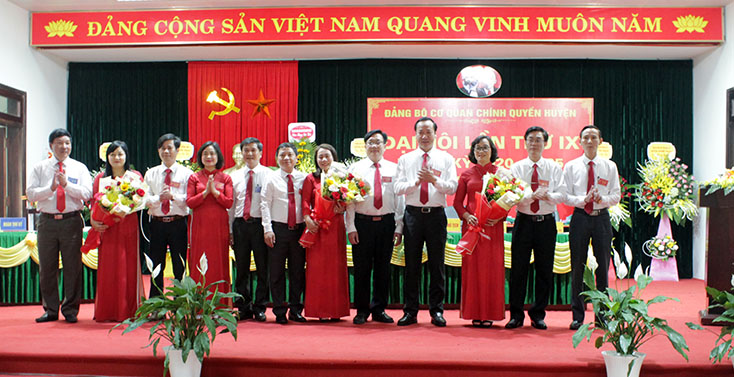 Đại hội Đảng bộ cơ quan chính quyền huyện Quảng Trạch lần thứ IX