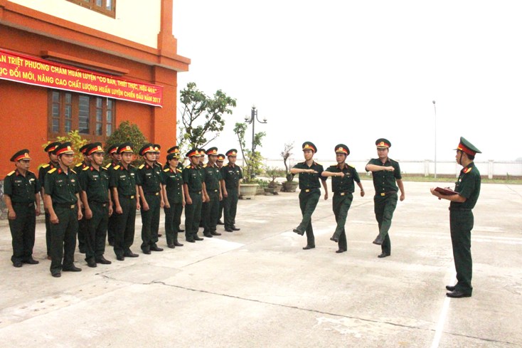 Phát huy sức mạnh tổng hợp, xây dựng lực lượng vũ trang huyện vững mạnh toàn diện