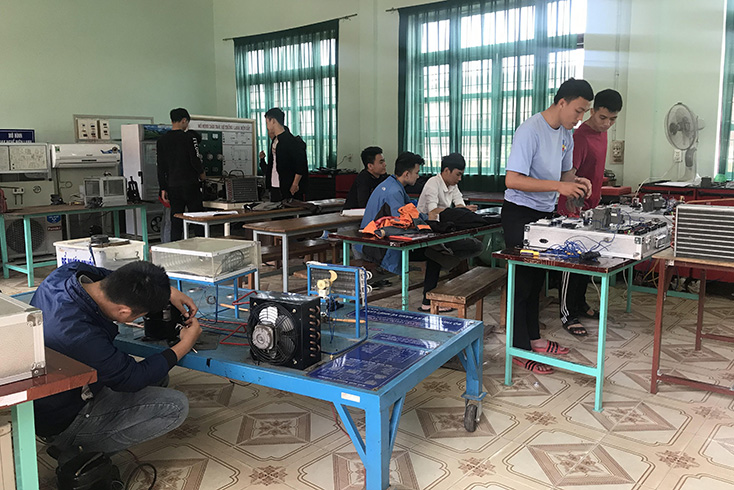 Điểm sáng "An toàn về an ninh trật tự"