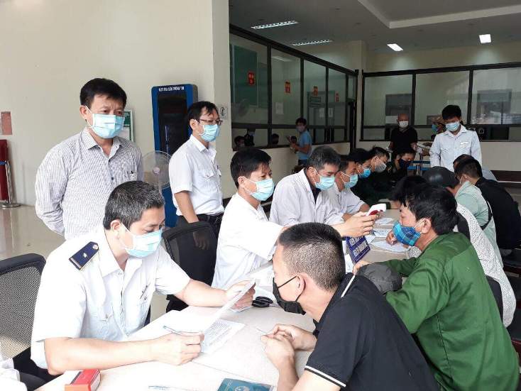 Vững tin nơi tuyến đầu chống dịch
