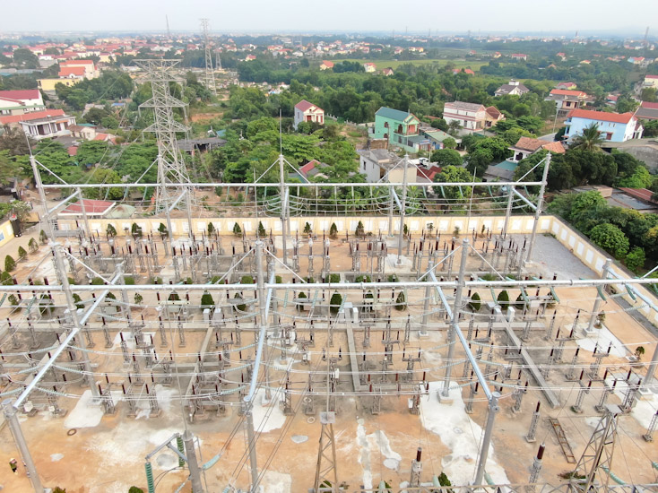 Vận hành dự án Hoàn thiện hệ thống phân phối ngoài trời Trạm biến áp 220kV Đồng Hới