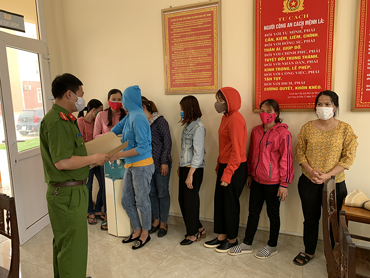 Bắt vụ đánh bạc bằng hình thức số lô, số đề thông qua ứng dụng tin nhắn Zalo, FB