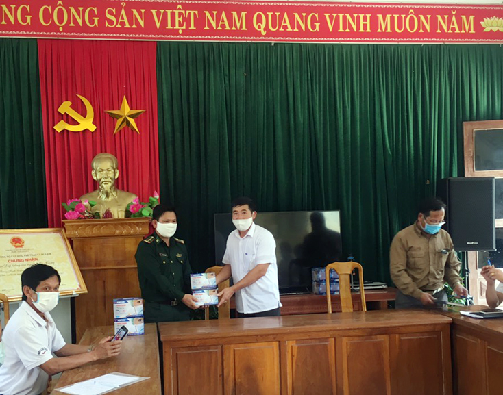 Bố Trạch: Kiểm tra công tác phòng, chống dịch bệnh Covid-19  tại hai xã Tân Trạch, Thượng Trạch
