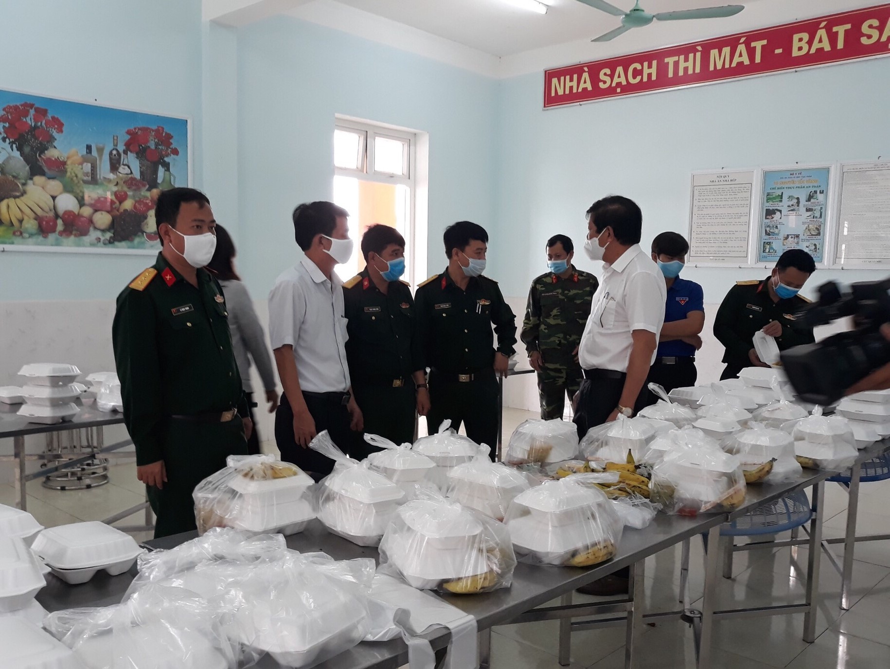 Cùng sẻ chia khó khăn giữa mùa dịch Covid-19