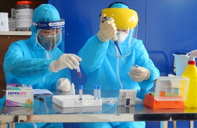 Chuyên gia y tế phân tích giá trị của kỹ thuật xét nghiệm phát hiện virus SARS-CoV-2