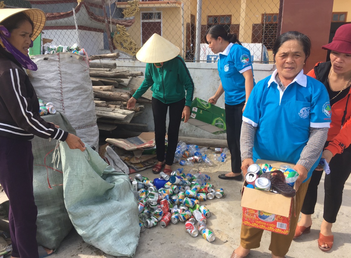 Tích cực nhân rộng mô hình "Buộc rác đẻ tiền"