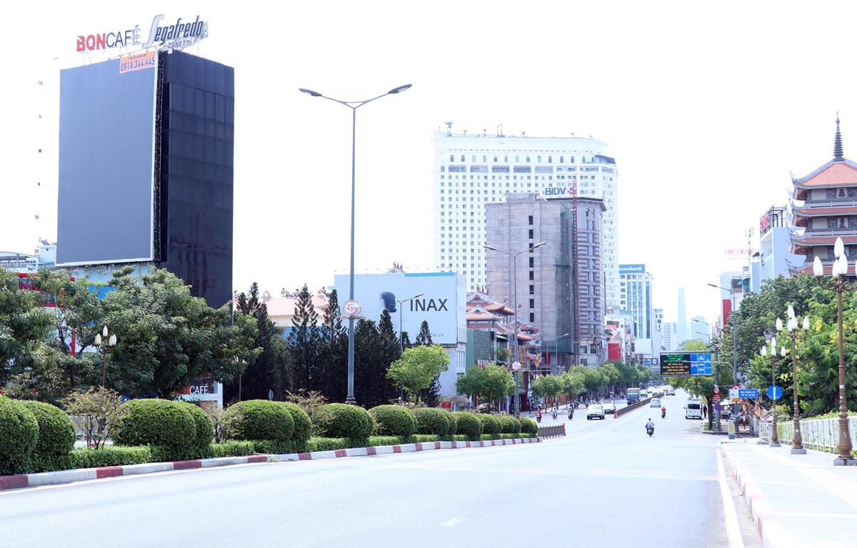 Thành phố Hồ Chí Minh: Đổi cách làm việc để ứng phó với COVID-19