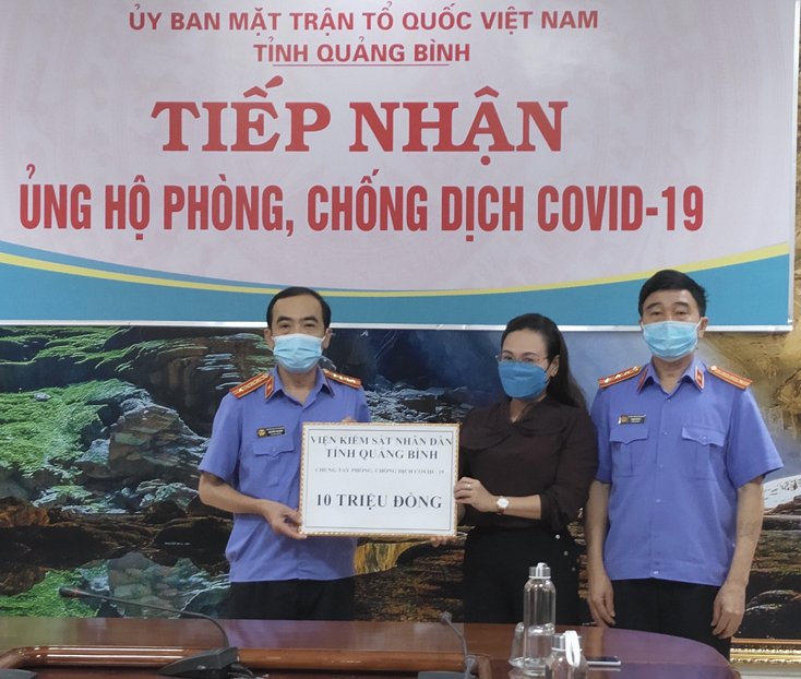 Quyên góp, ủng hộ công tác phòng, chống dịch Covid-19