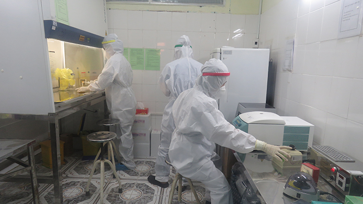Quảng Bình chạy thử hệ thống xét nghiệm Realtime-RT-PCR