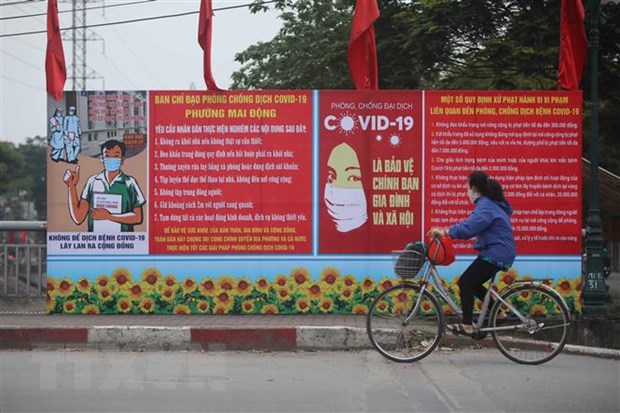 Kiên định "đánh dập" COVID-19, tăng trách nhiệm cho địa phương