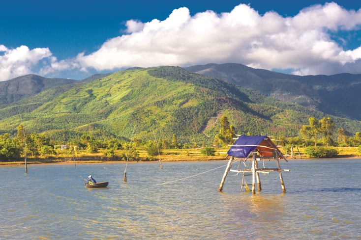 Chiều sông Loan