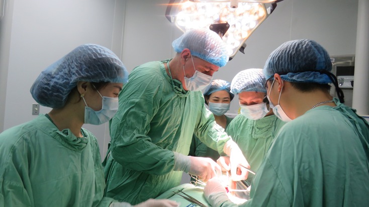 Hướng đến chất lượng khám chữa bệnh chuẩn quốc tế