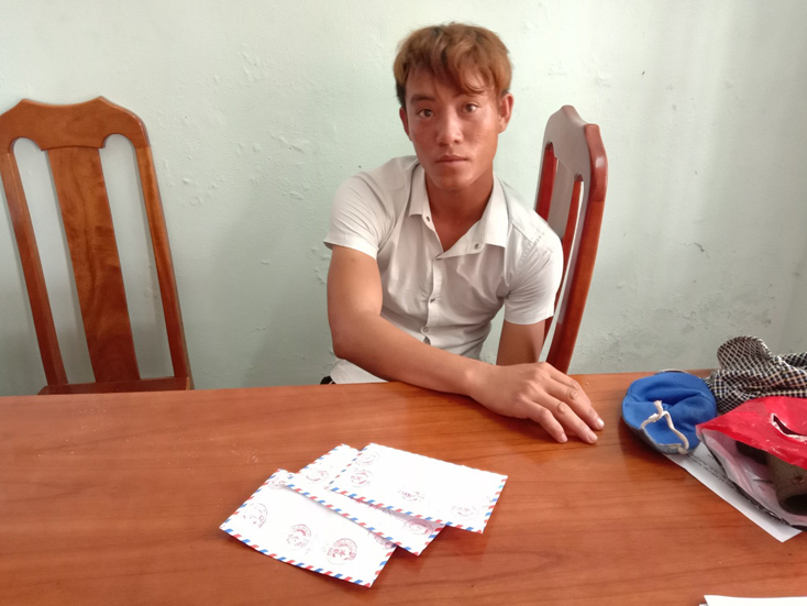 Lệ Thủy: Bắt quả tang đối tượng tàng trữ trái phép chất ma túy
