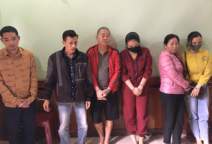 Công an TP. Đồng Hới: Bắt giữ 6 đối tượng đánh bạc bằng hình thức "3 cây"