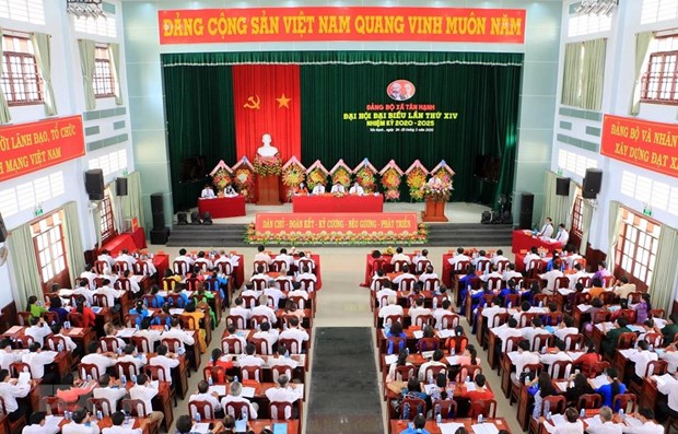 Nhân sự Đại hội: Để cán bộ mãi là "đầy tớ trung thành của nhân dân"