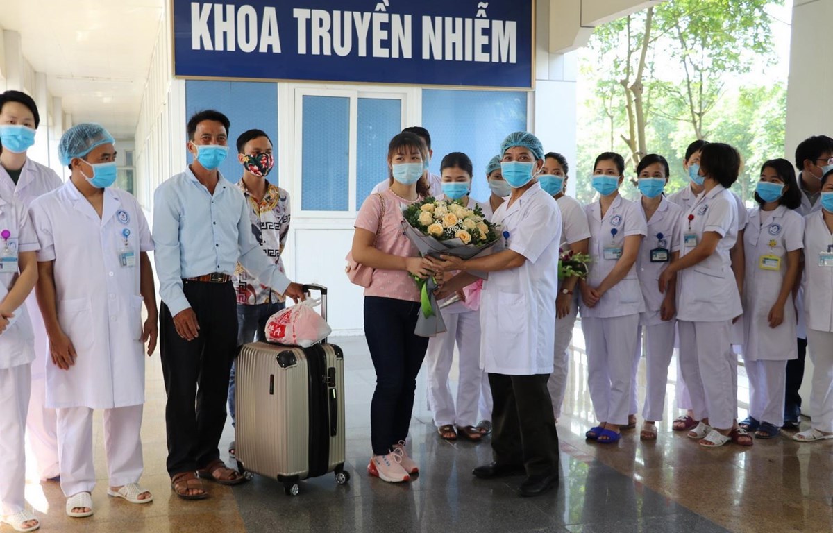 "Cuộc chiến" chống dịch COVID-19 tại Việt Nam: 100 ngày nhìn lại