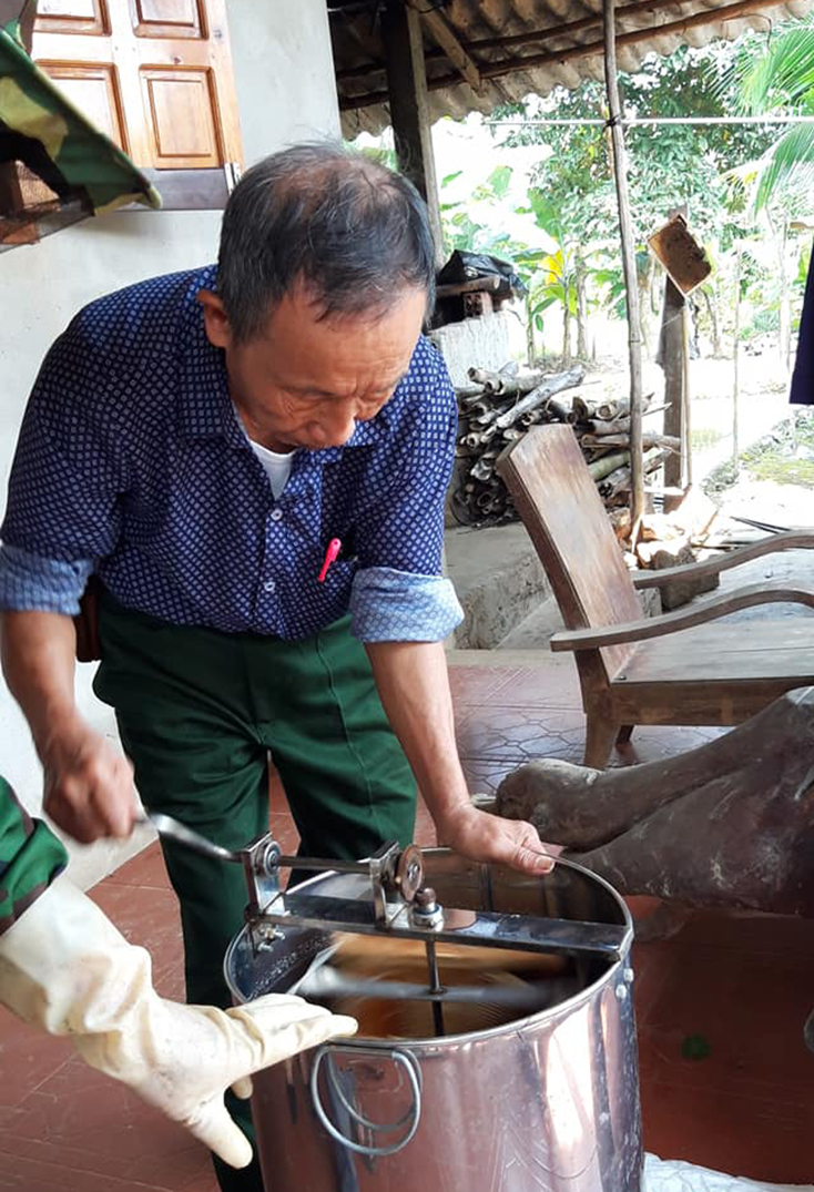 Tuyên Hoá tiếp tục phát triển nghề nuôi ong lấy mật