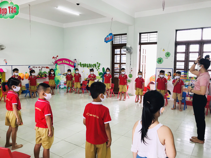 Học sinh Quảng Bình đi học đạt tỷ lệ gần 95%